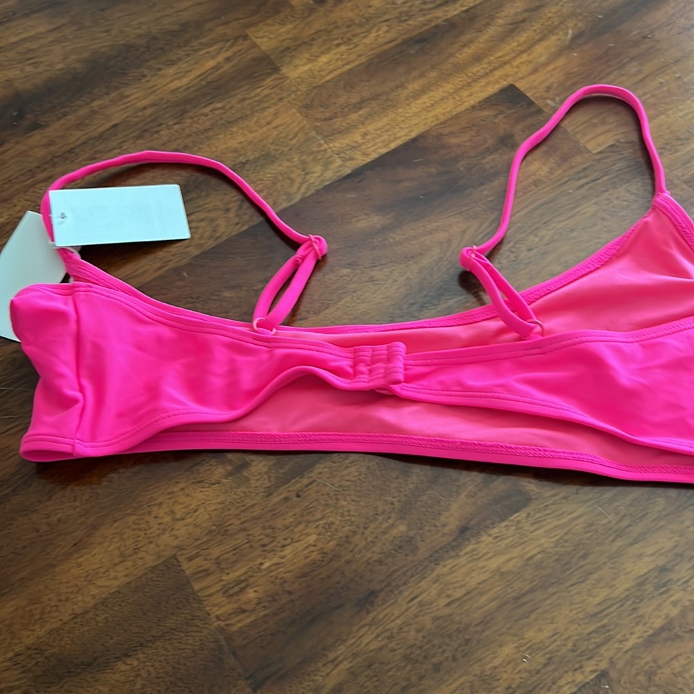 NWT Good American Deep scoop neck bikini top - neon pink size 4 - Picture 6 of 7